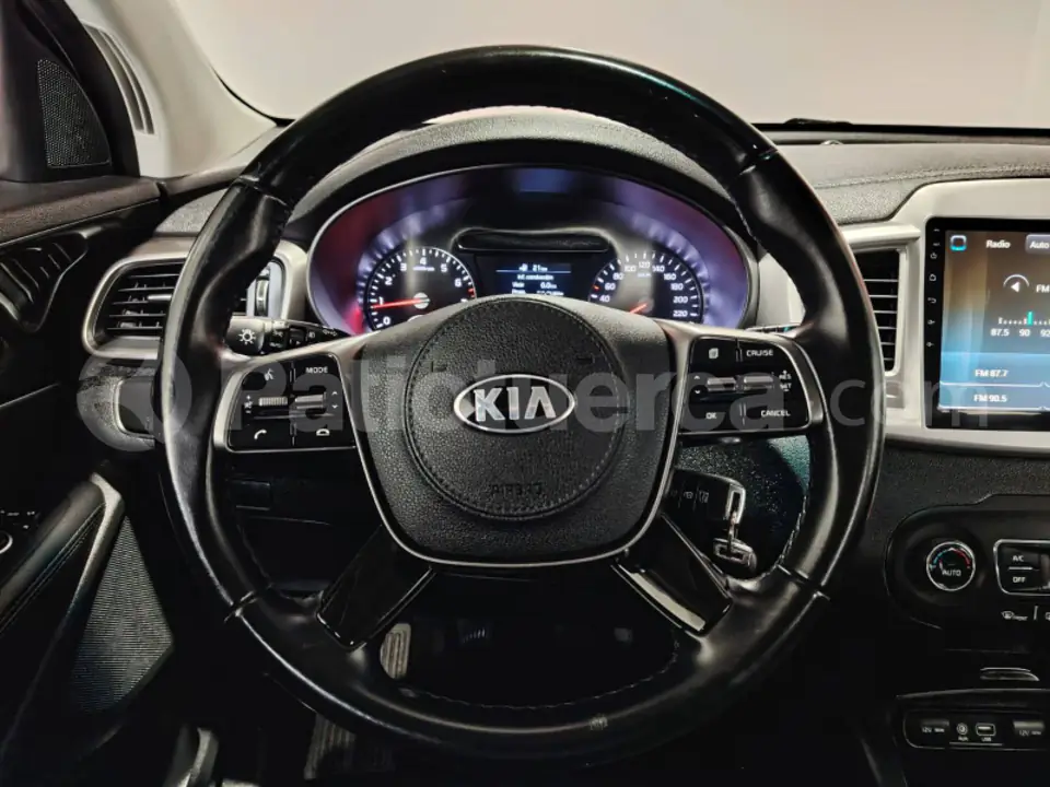 Foto 17 de Kia SORENTO LX