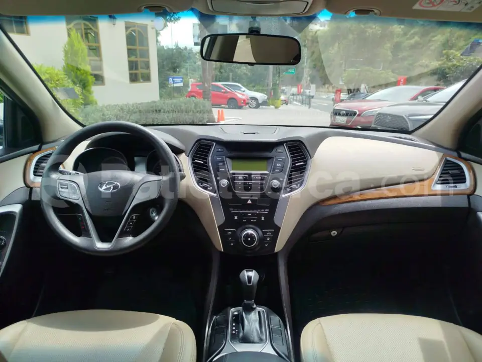 Foto 14 de Hyundai Santa Fe 4x2