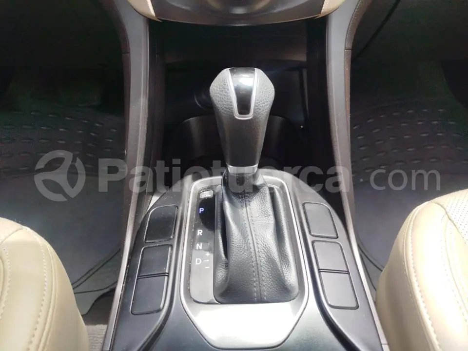 Foto 15 de Hyundai Santa Fe 4x2