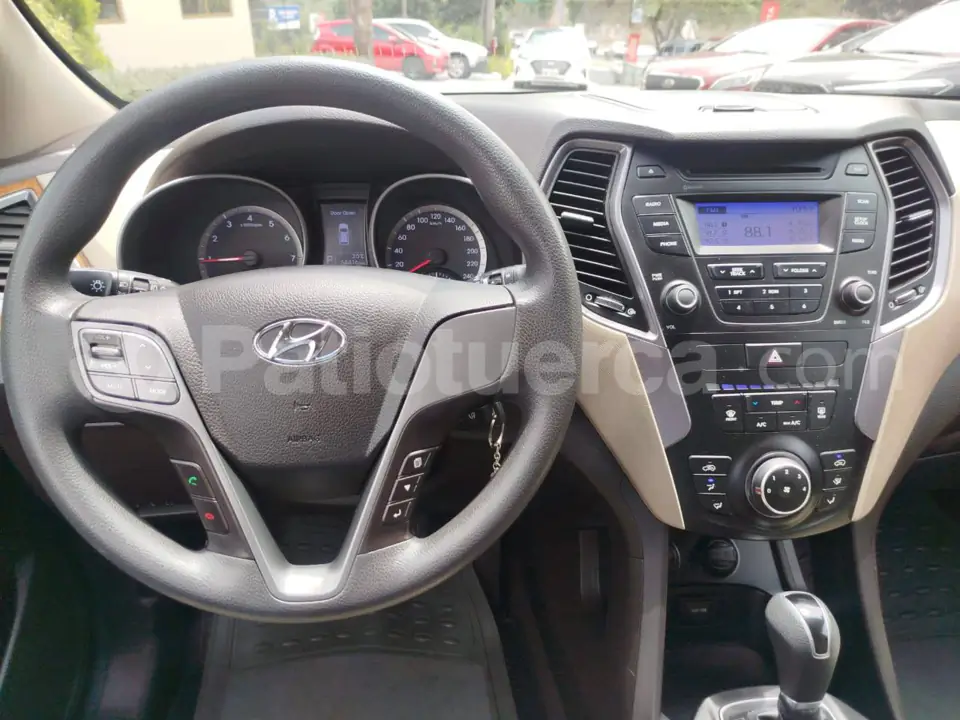 Foto 20 de Hyundai Santa Fe 4x2