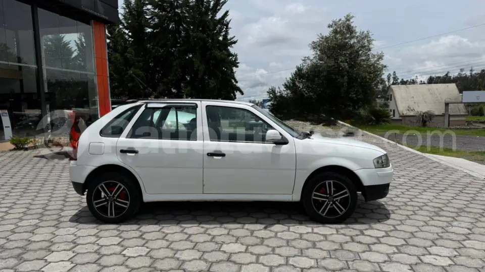 Foto 5 de Volkswagen Gol Confortline 1.8