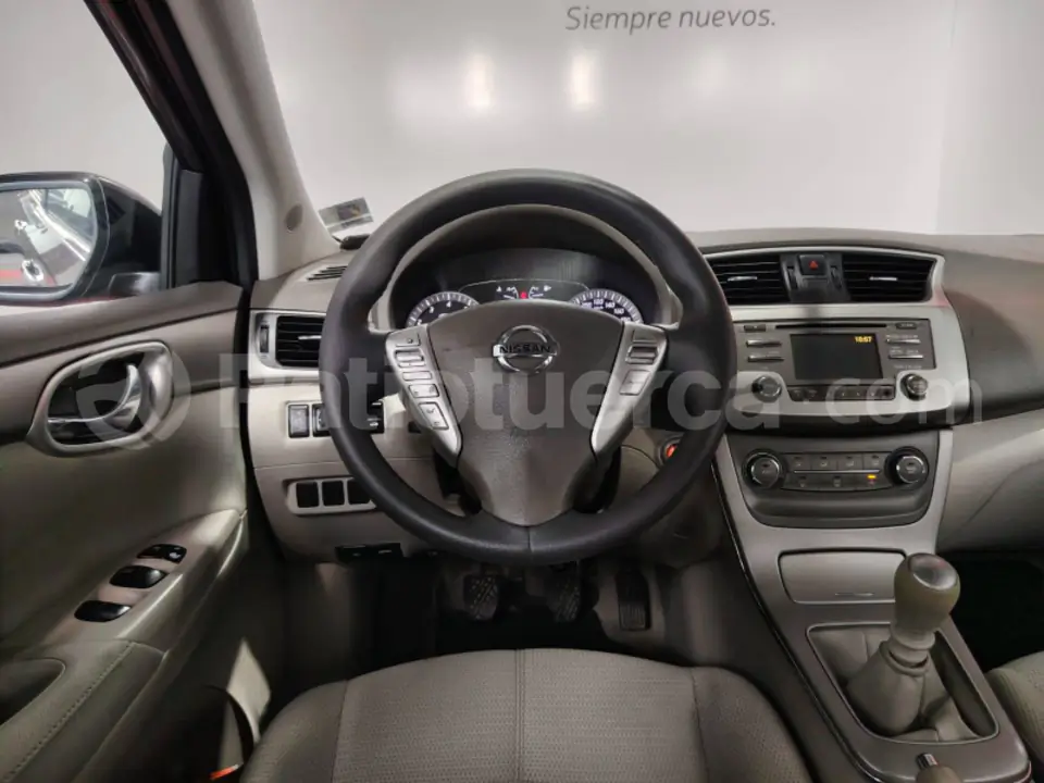 Foto 18 de Nissan Sentra Advance TM