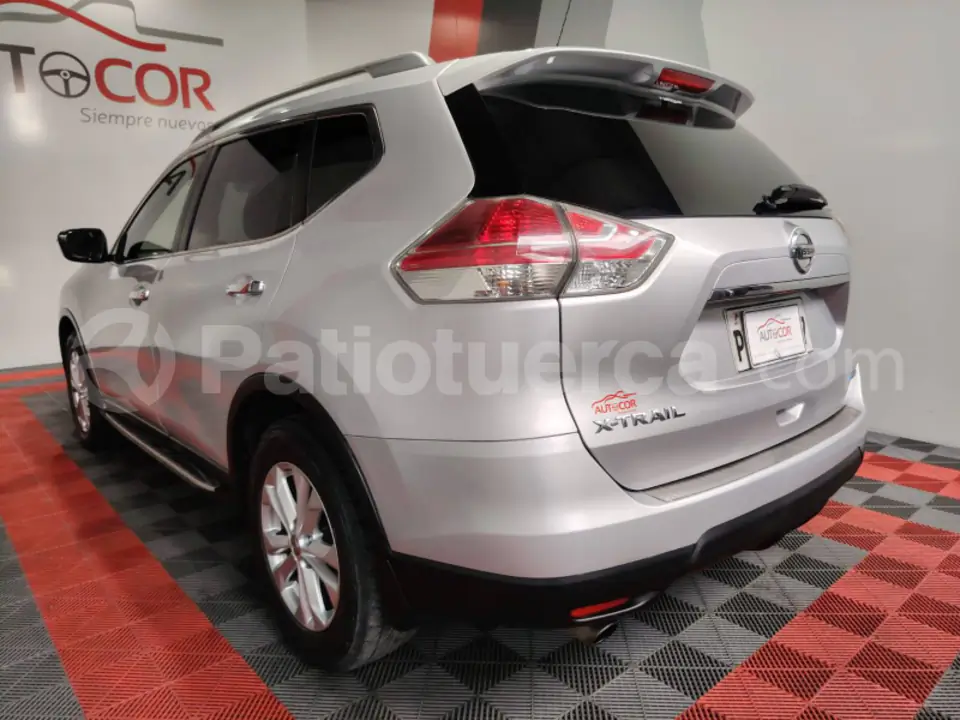 Foto 5 de Nissan xtrail  Advance