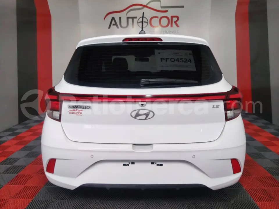 Foto 4 de Hyundai GRAND I10 GLS