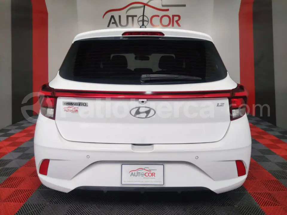 Foto 8 de Hyundai GRAND I10 GLS