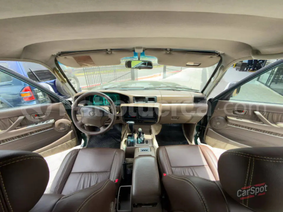 Foto 13 de Toyota Land Cruiser