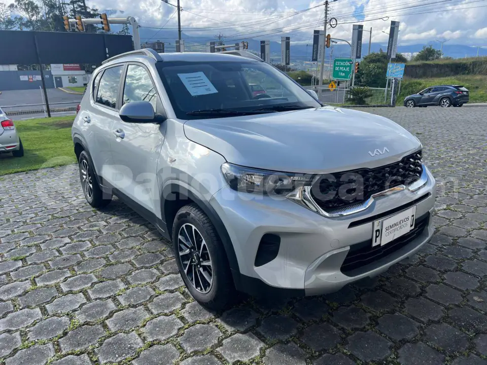 Foto 3 de Kia Sonet AC