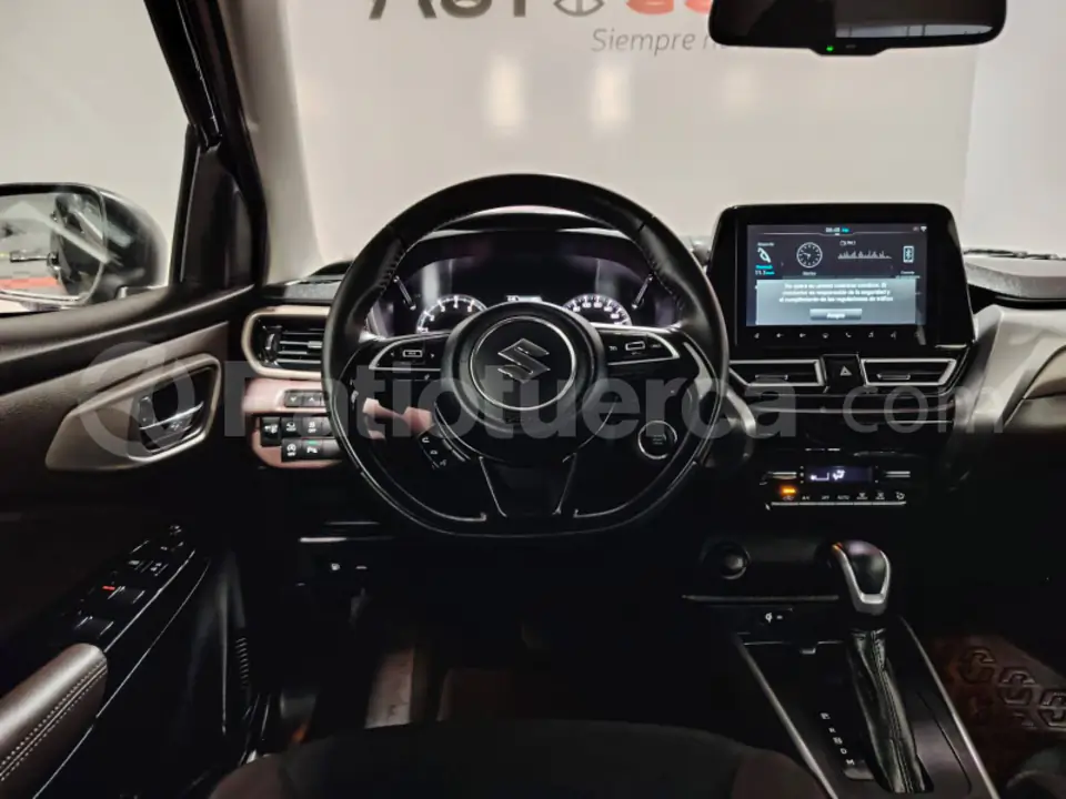 Foto 19 de Suzuki FRONX