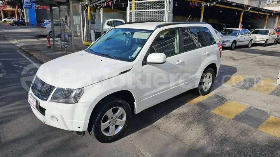 Foto 3 de Suzuki Grand Vitara SZ