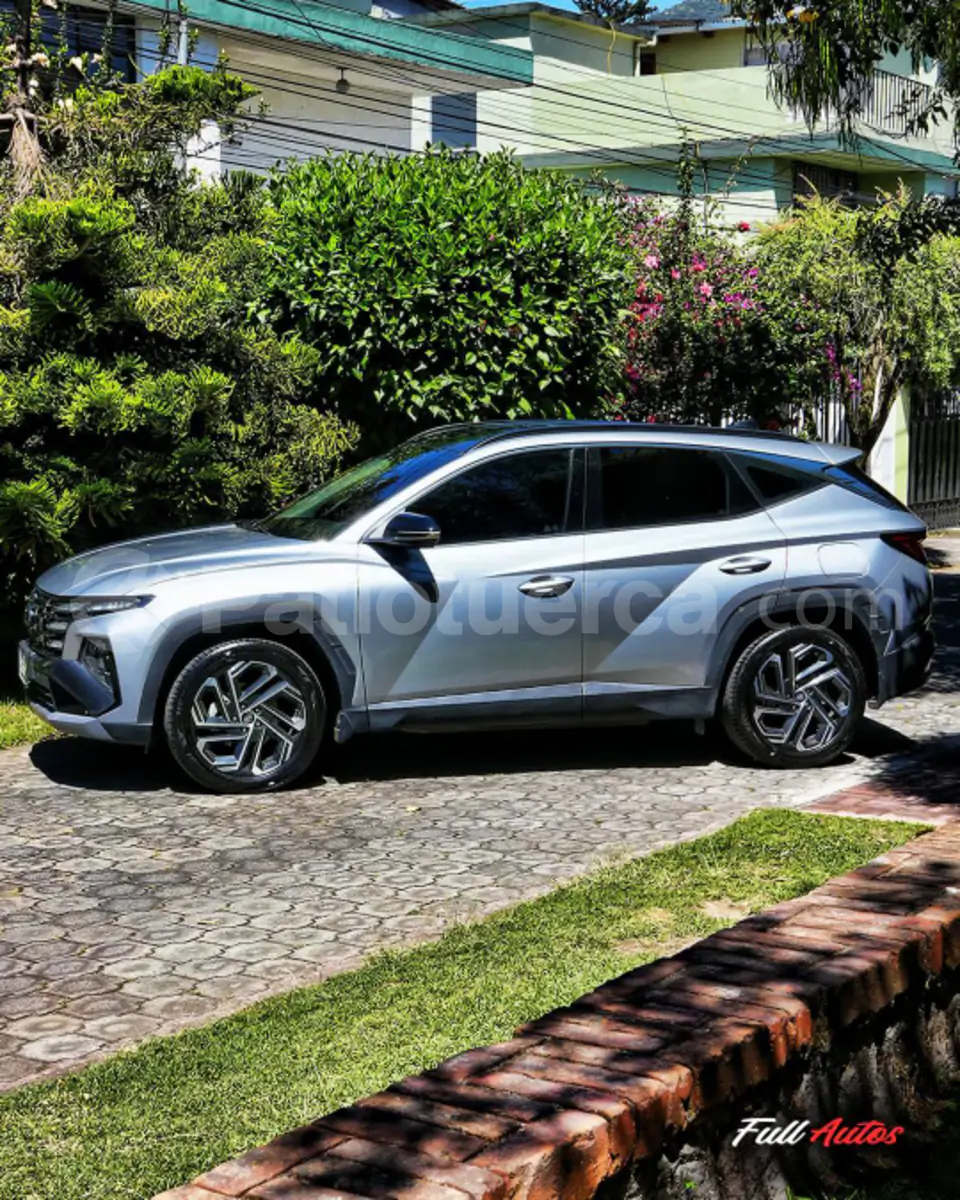 Foto 3 de Hyundai Tucson NX4E