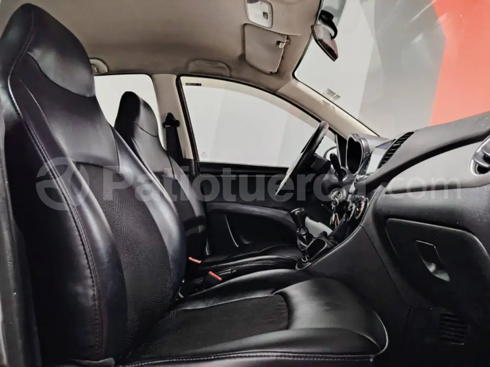 Foto 17 de Hyundai i10