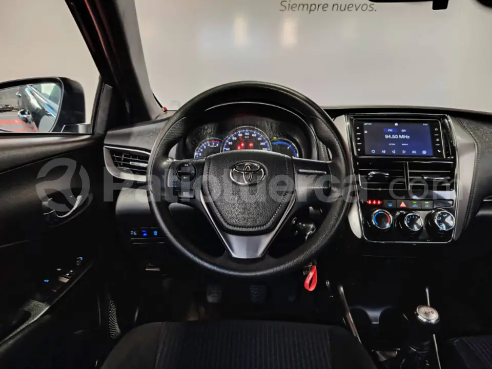 Foto 10 de Toyota Yaris Sport