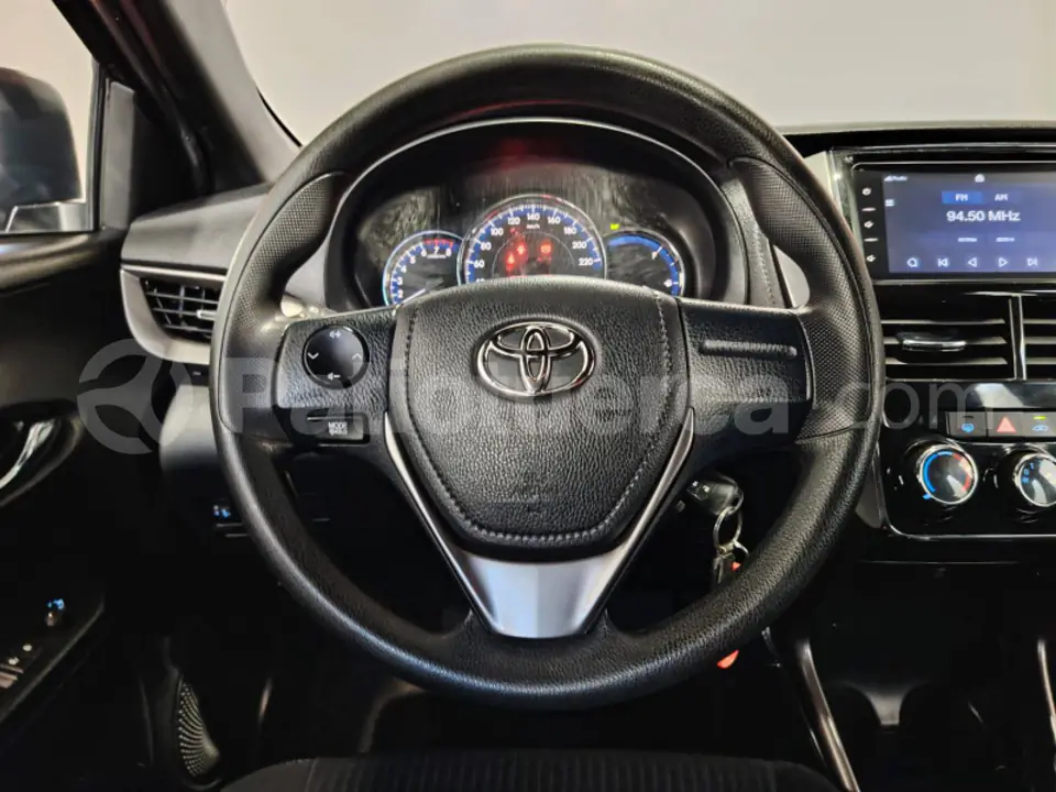 Foto 13 de Toyota Yaris S