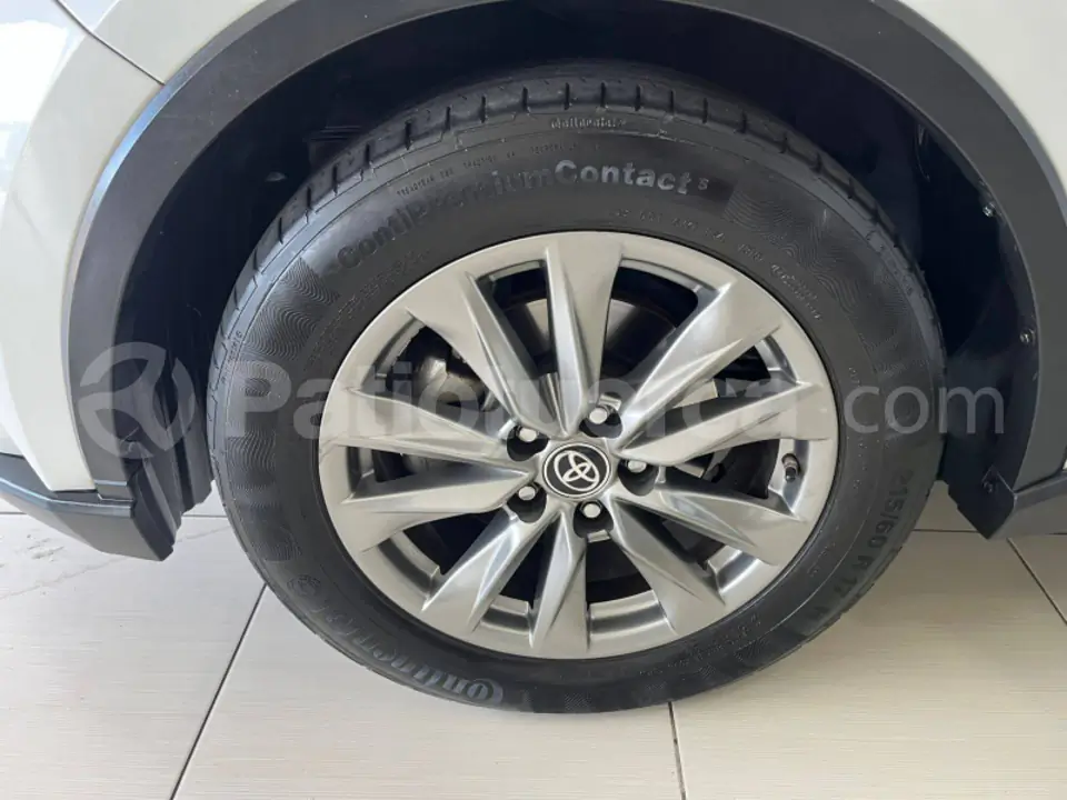 Foto 12 de Toyota C-HR