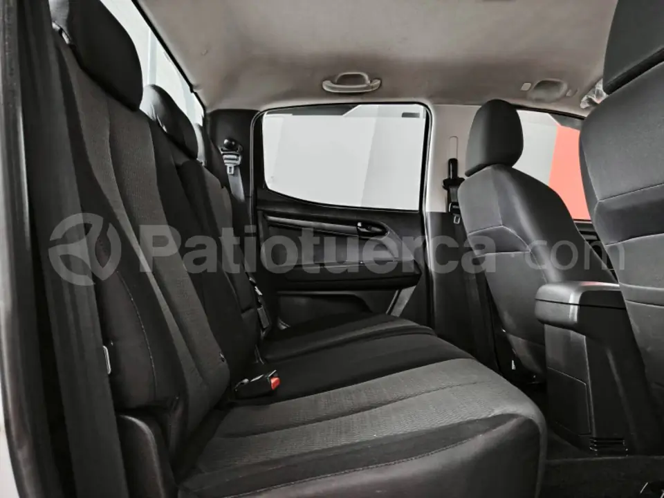 Foto 13 de Chevrolet DMAX CRDI 3.0 4X2 TM DIESEL