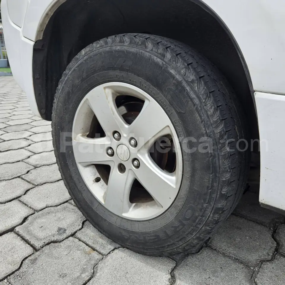 Foto 12 de Suzuki Grand Vitara SZ 2.4 4x4