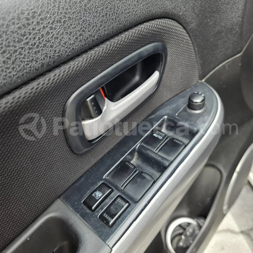 Foto 13 de Suzuki Grand Vitara SZ 2.4 4x4