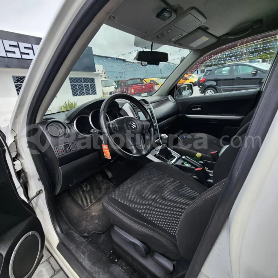Foto 14 de Suzuki Grand Vitara SZ 2.4 4x4