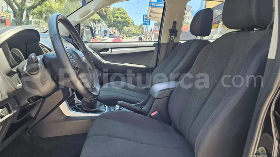 Foto 12 de Chevrolet DMAX CRDI 3.0 4X4 TM DIESEL