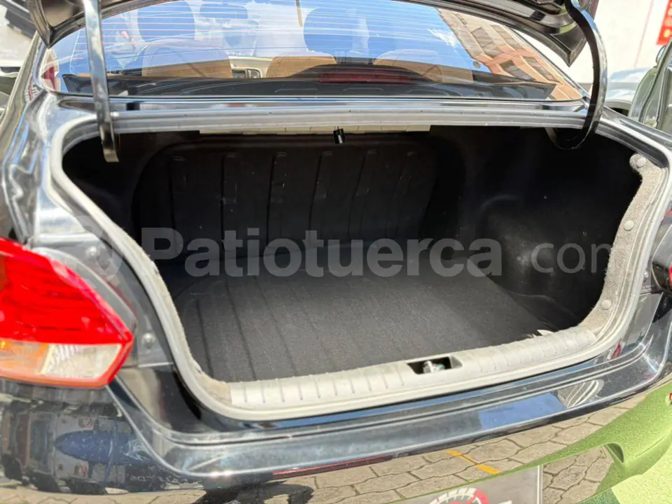 Foto 11 de Kia Soluto LX