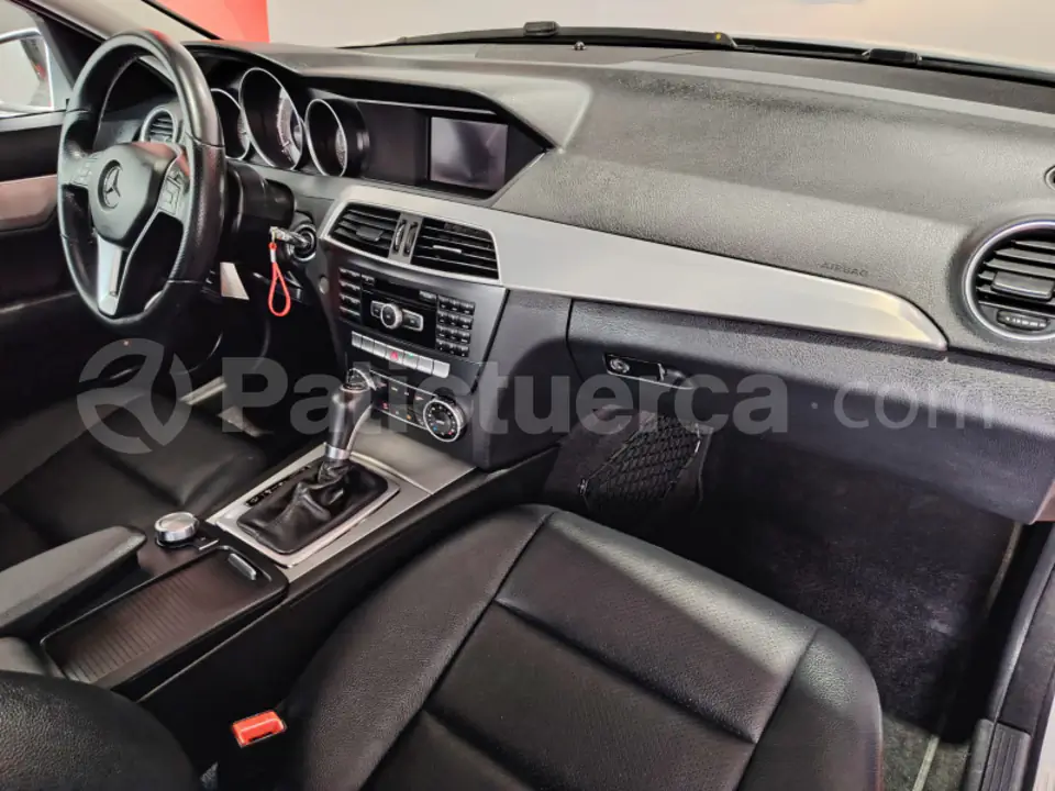 Foto 23 de Mercedes Benz C200 AMG