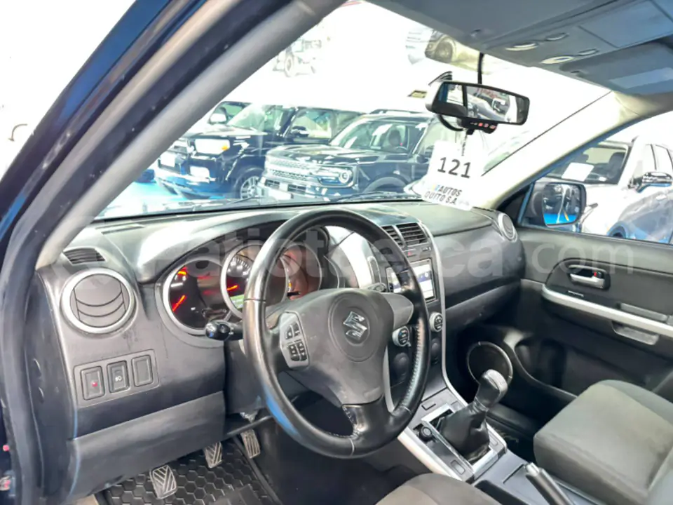 Foto 7 de Suzuki Grand Vitara SZ