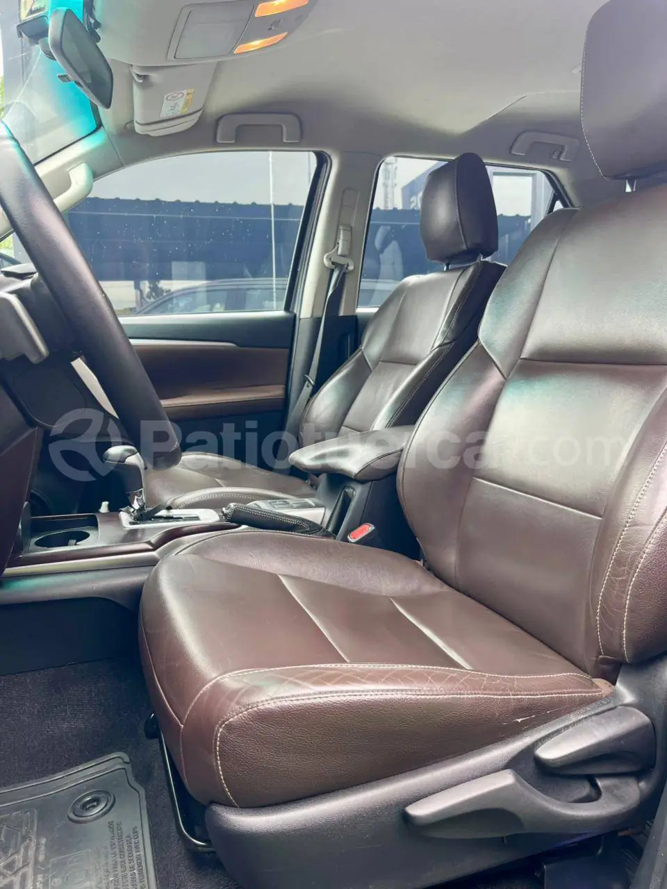 Foto 14 de Toyota New Fortuner