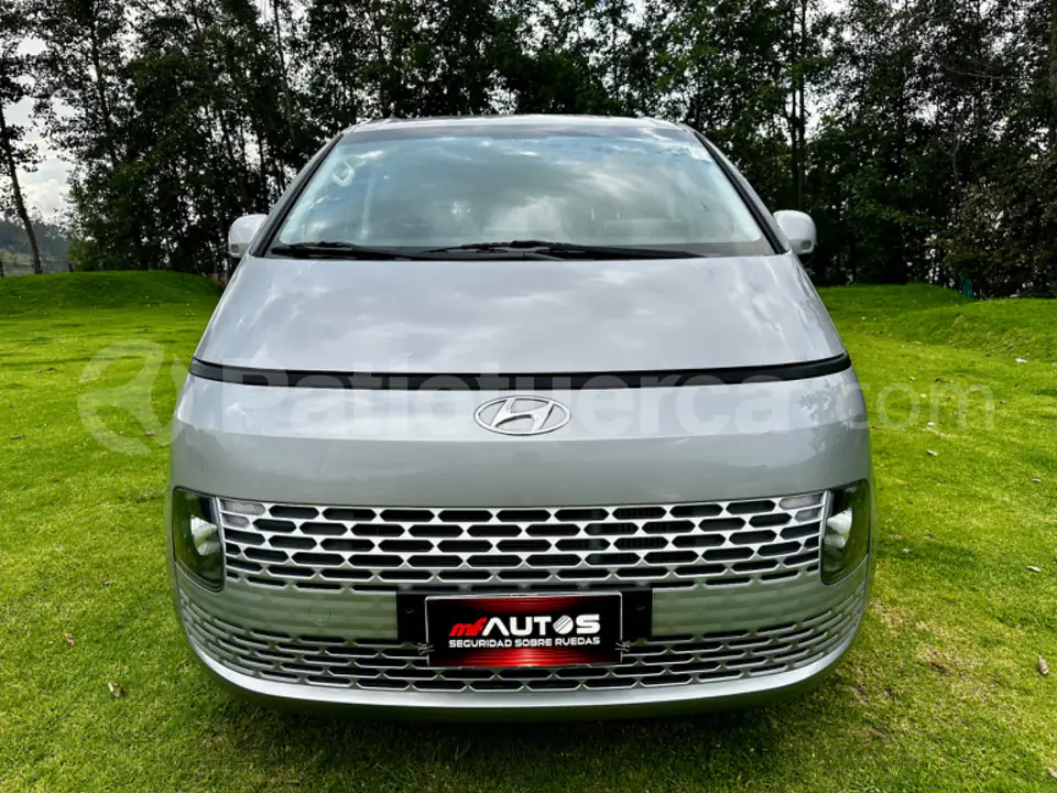 Foto 1 de Hyundai Staria