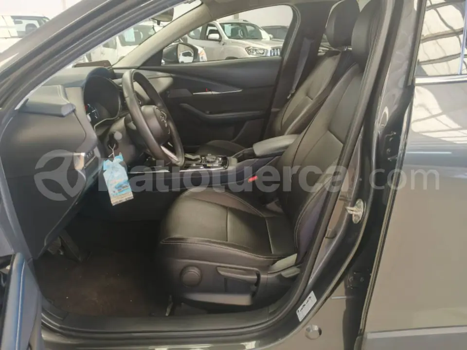 Foto 9 de Mazda CX-30 High