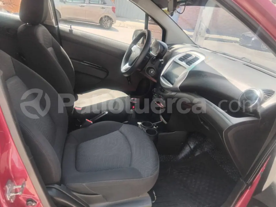 Foto 6 de Chevrolet Spark GT