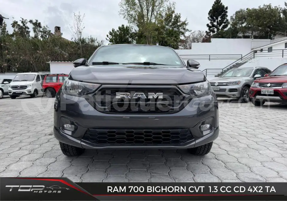 Foto 2 de Dodge RAM 700 Bighorn