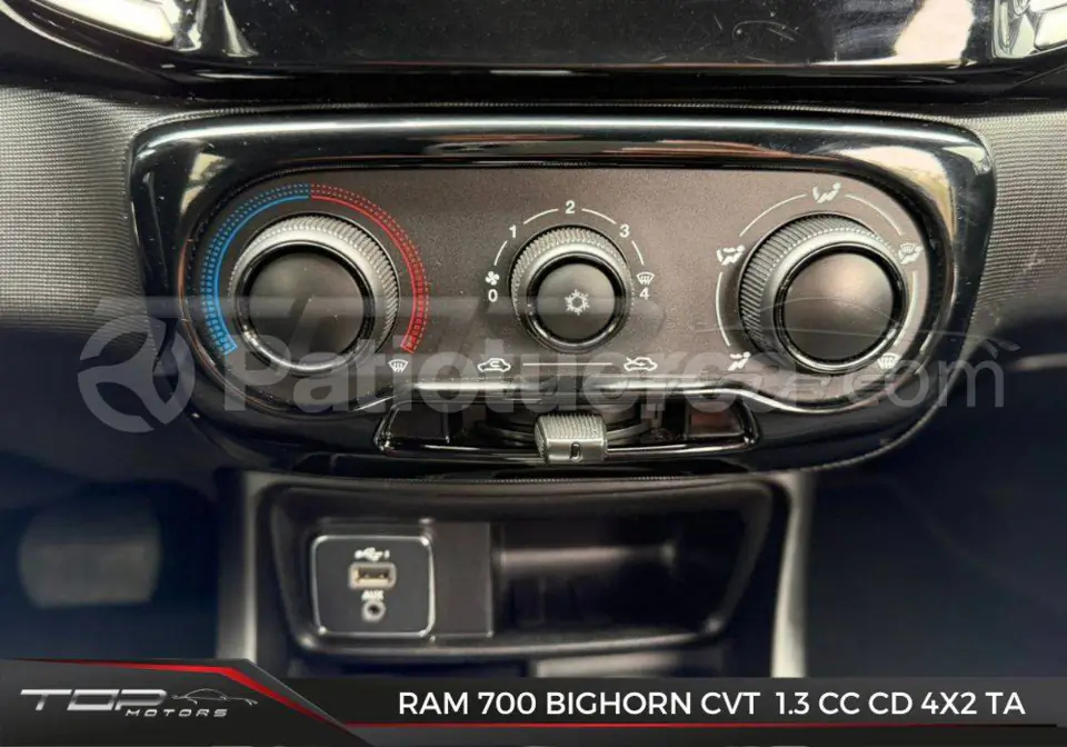Foto 18 de Dodge RAM 700 Bighorn