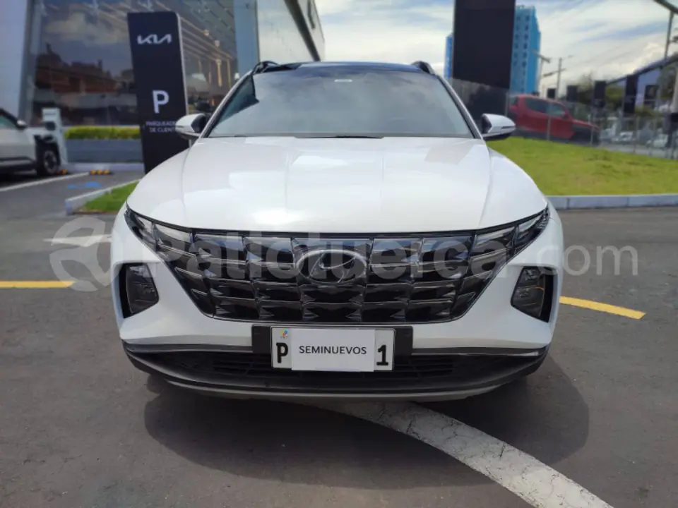 Foto 2 de Hyundai Tucson NX4E