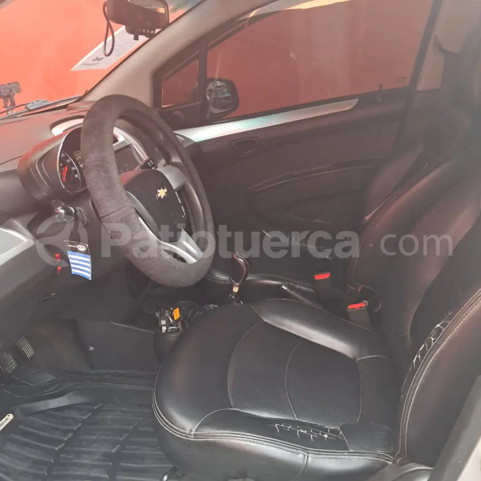 Foto 9 de Chevrolet Spark GT