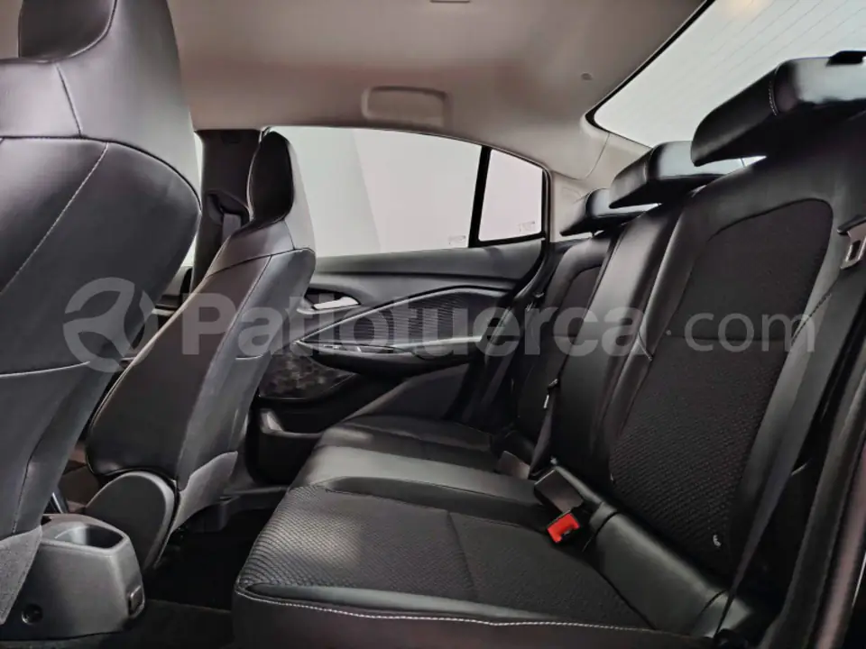 Foto 27 de Chevrolet ONIX