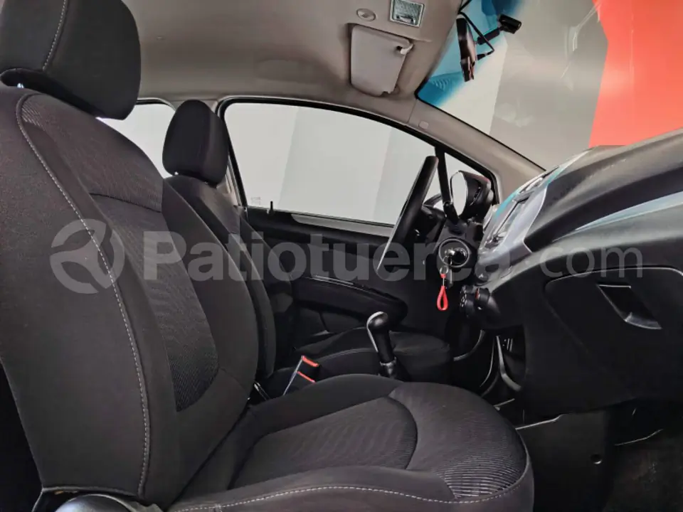 Foto 19 de Chevrolet BEAT PREMIER