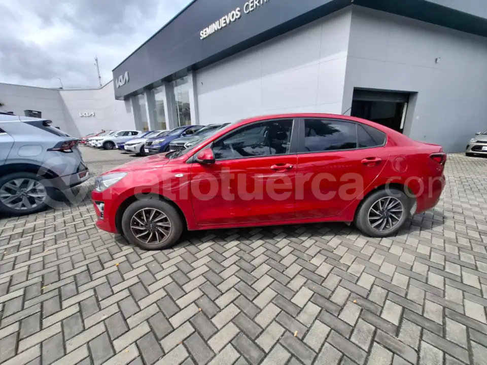 Foto 8 de Kia RIO LX