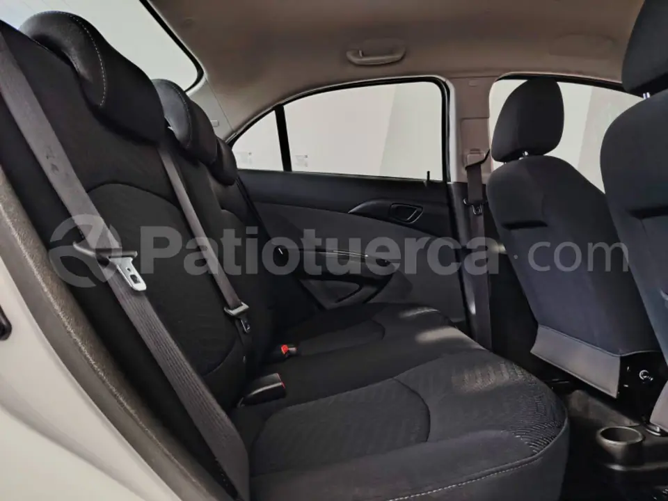 Foto 8 de Chevrolet BEAT PREMIER