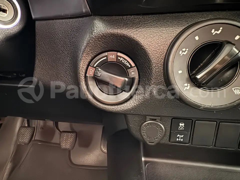 Foto 12 de Toyota Hilux CD 4x4 Diesel