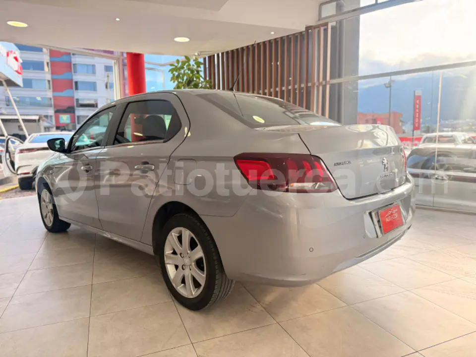 Foto 7 de Peugeot 301 Active