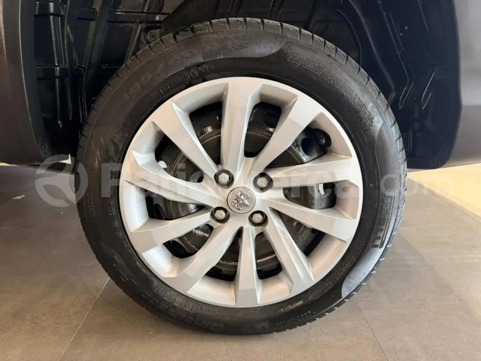 Foto 23 de Ram RAM 700 SLT