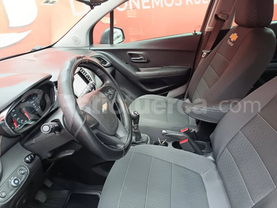 Foto 8 de Chevrolet Tracker LS