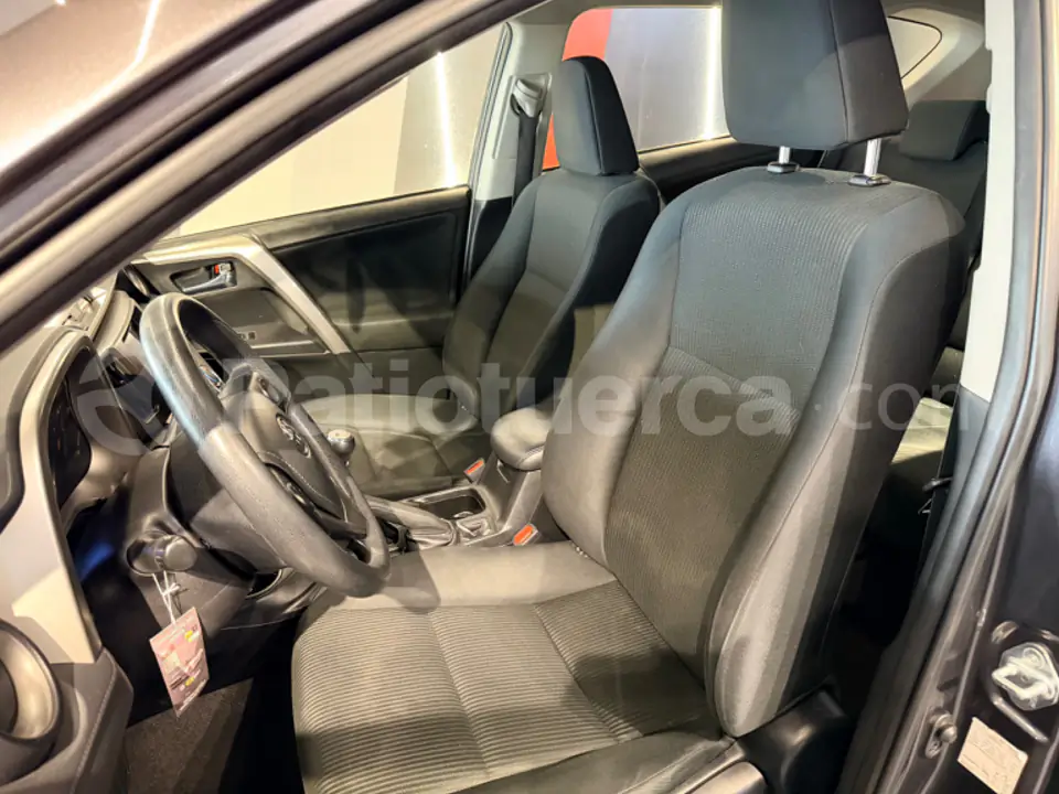 Foto 10 de Toyota NEW RAV 4