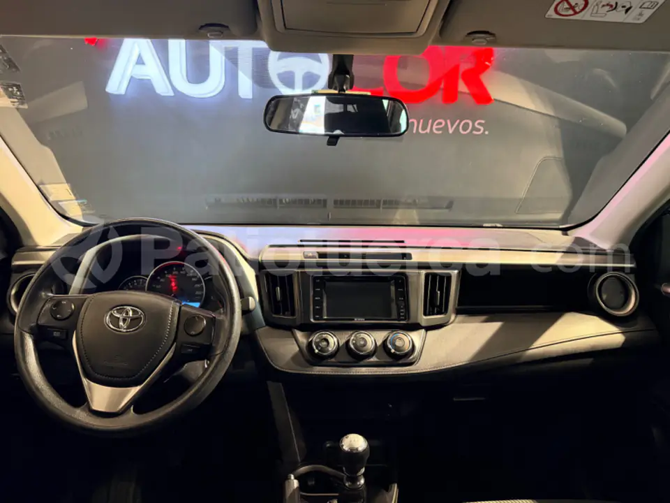 Foto 17 de Toyota NEW RAV 4