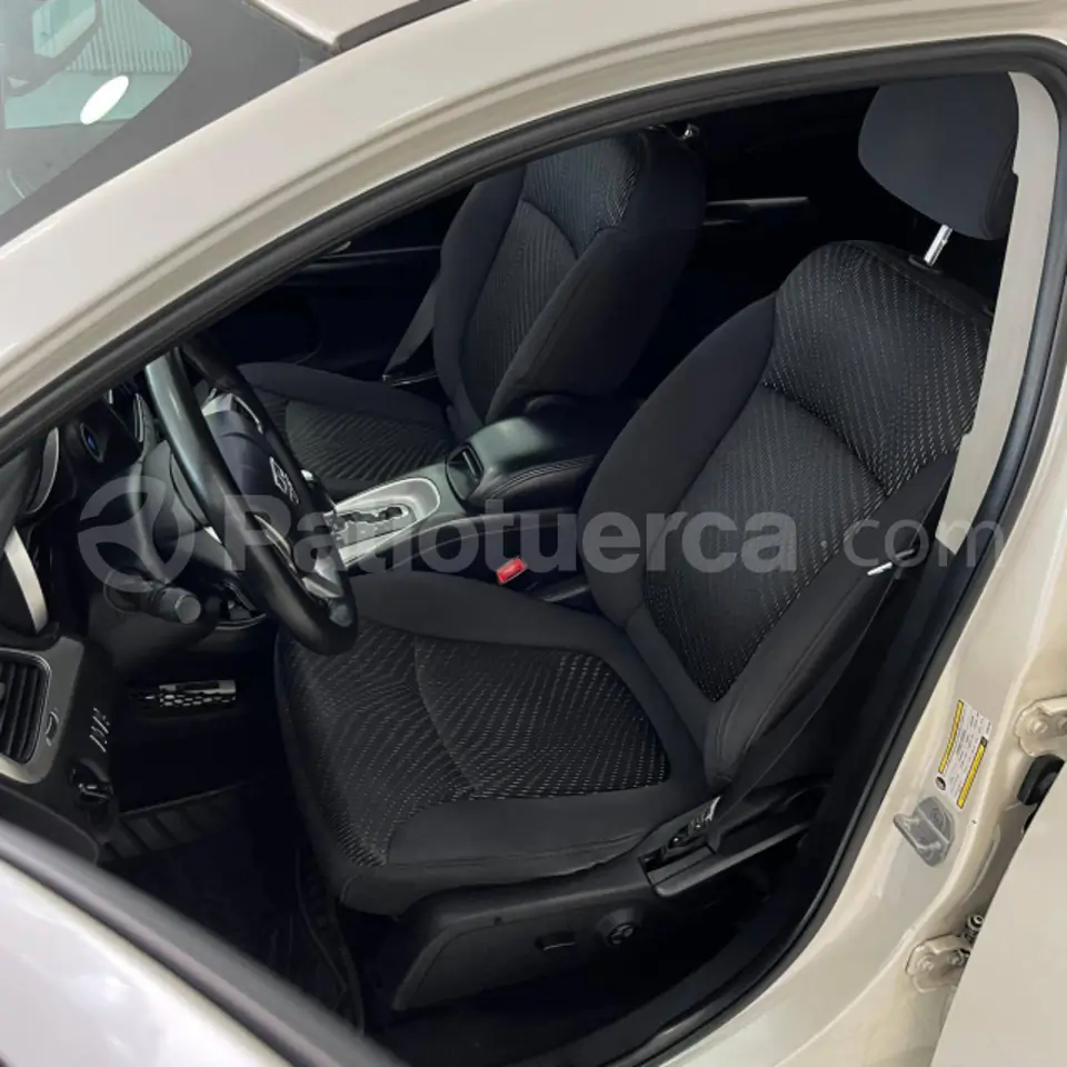 Foto 6 de Dodge Journey SXT