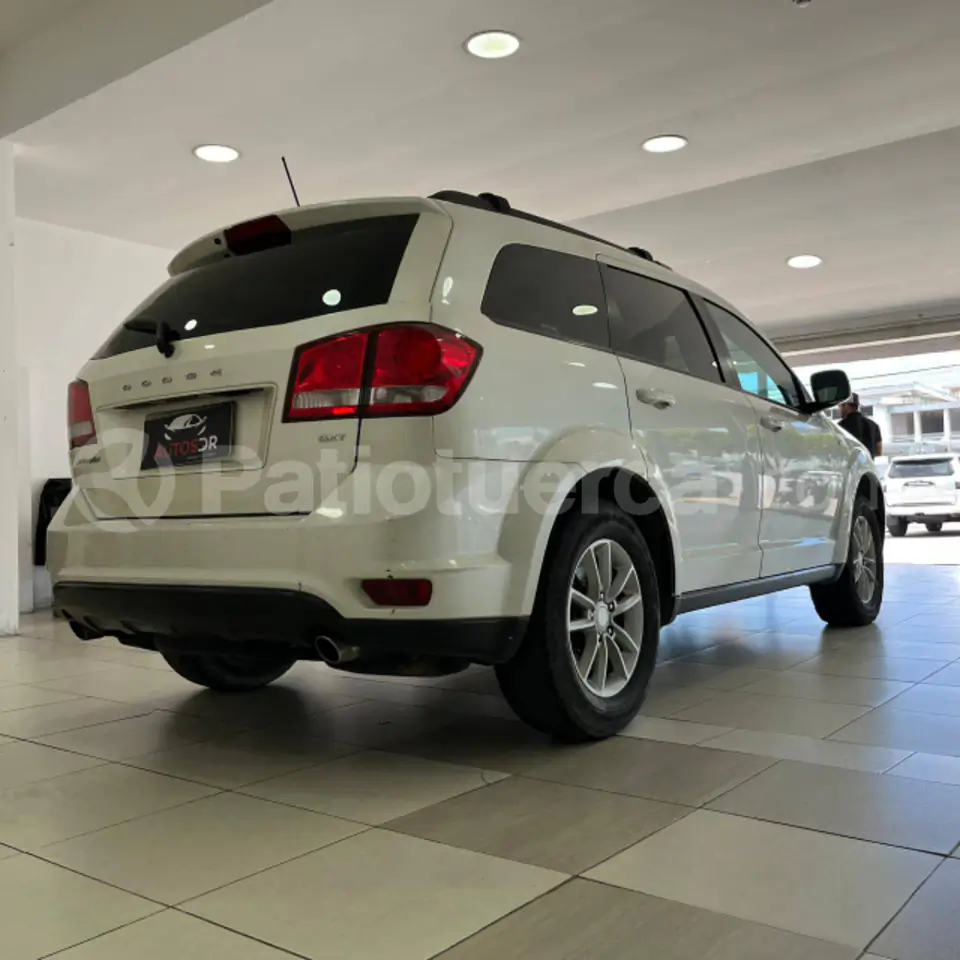 Foto 12 de Dodge Journey SXT