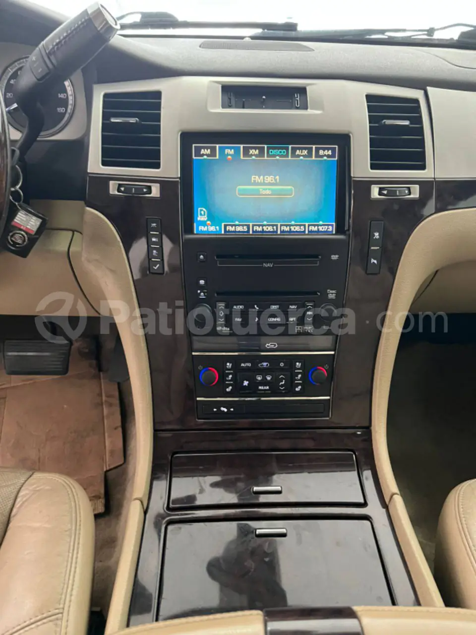 Foto 13 de Cadillac Escalade Hibrido