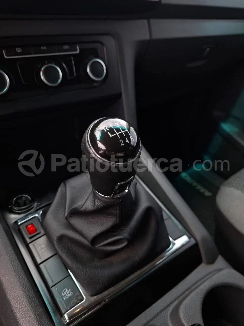 Foto 15 de Volkswagen Amarok TDI