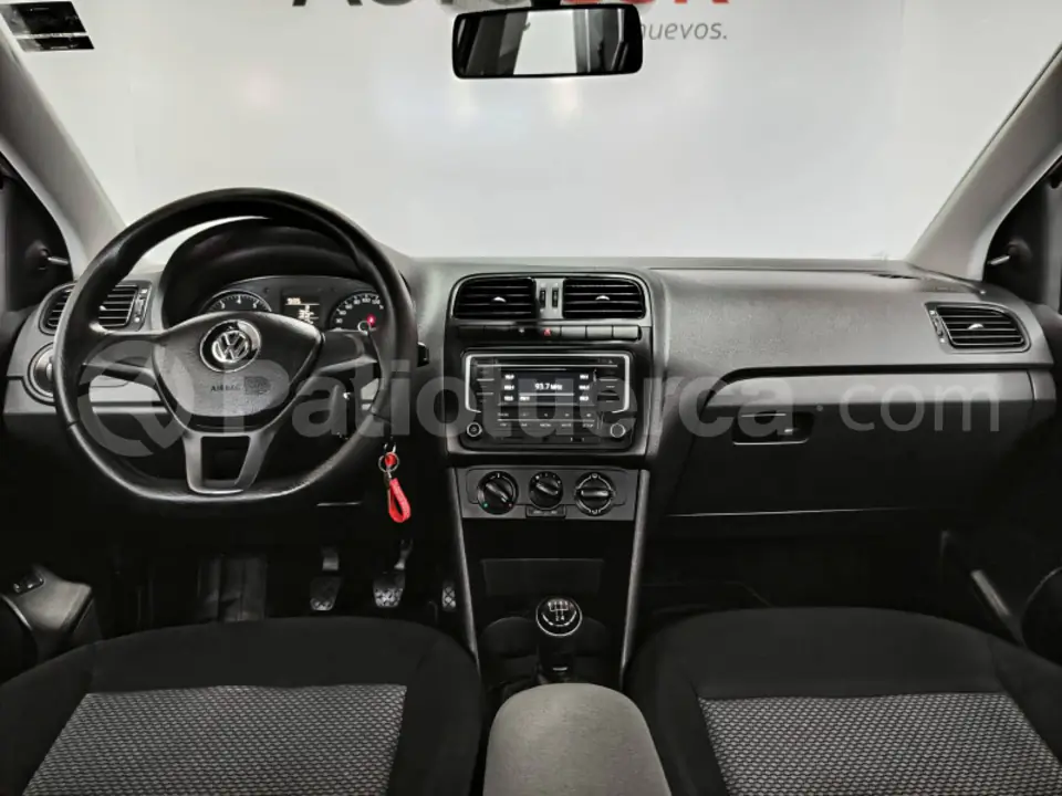 Foto 17 de Volkswagen POLO CONFORTLINE 16V