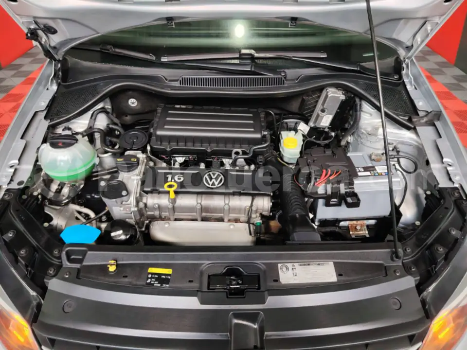 Foto 27 de Volkswagen POLO CONFORTLINE 16V